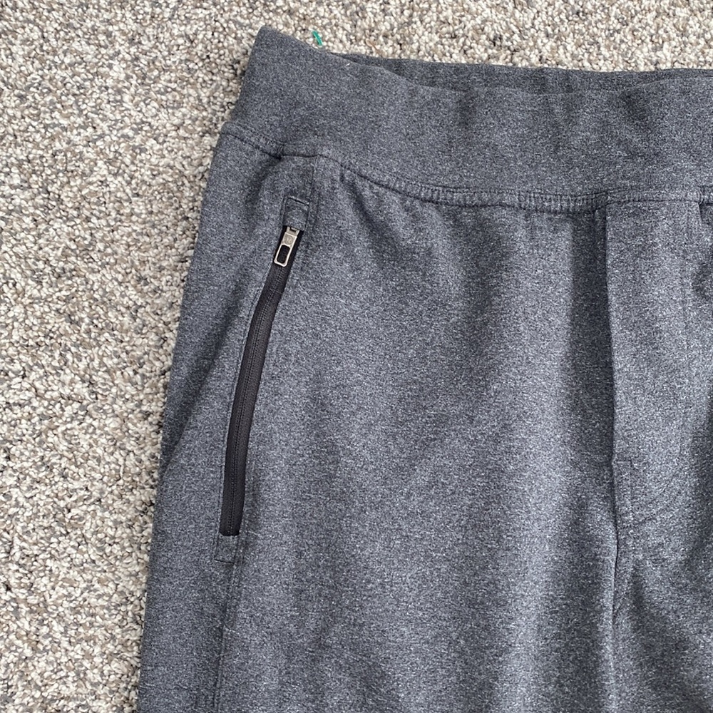 Lululemon Discipline Pant *32"
Heathered Black - Picture 7 of 9
